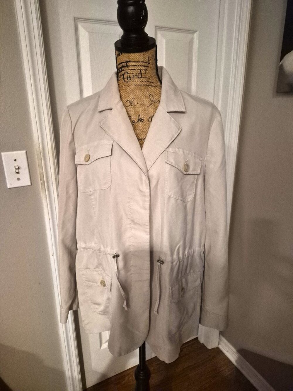 Chico's Beige Lightweight Coat Size 2 (Large/12)